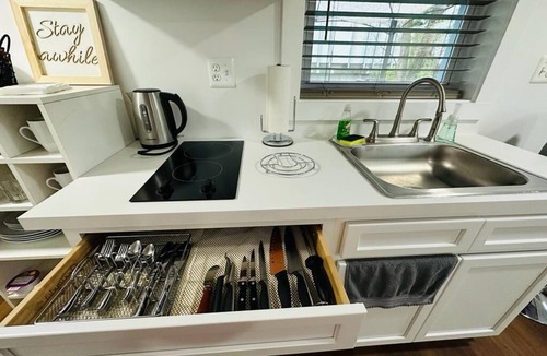 Fairfax House | Modern Private Basement Apartment.