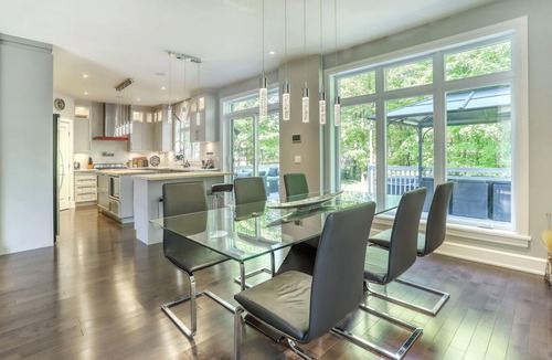 L'Ile-Perrot House | Modern retreat. Immersed in nature close to city