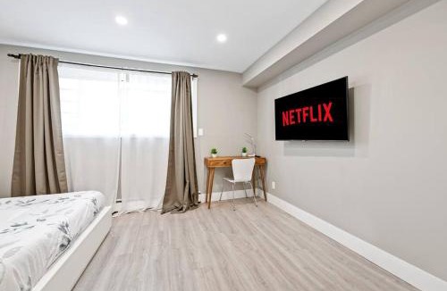 North Central Edmonton Apartment | Modern Studio Unit - Close to DT