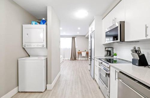 North Central Edmonton Apartment | Modern Studio Unit - Close to DT