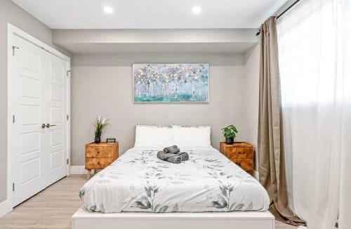 North Central Edmonton Apartment | Modern Studio Unit - Close to DT