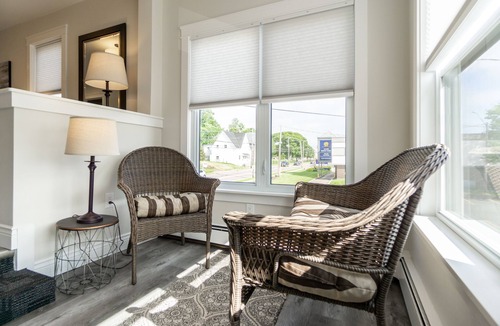 Charlottetown Apartment | Modern Suite - Walk to downtown Charlottetown - Private entry and parking