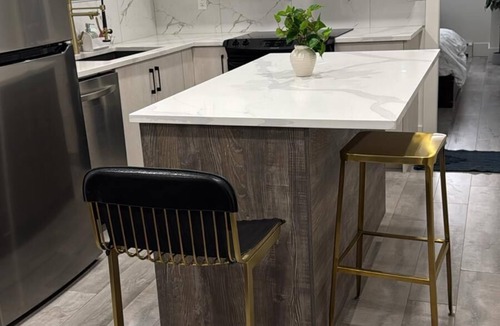 Newton House | Modern suite with luxury finsih