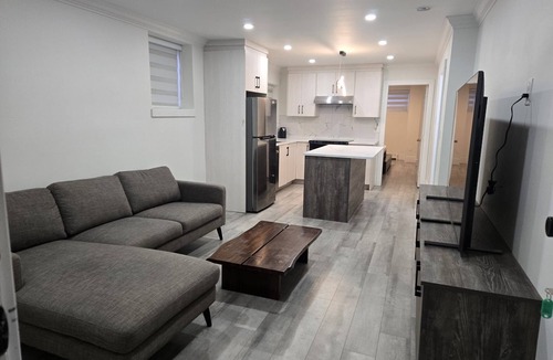 Newton House | Modern suite with luxury finsih