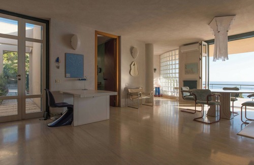 Capo Zafferano House | Modernist villa with private sea access