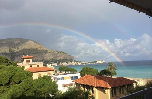 Mondello House | Mondello Luxury Apartment on the Beach