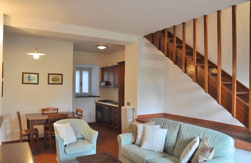 Capranica House | Montecasciano Rosa