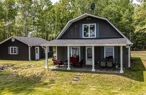 Maugerville House | Moor & Muse Lakehouse- Grand Lake