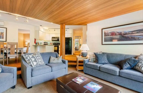Blueberry Hill Condo | Mountain View 2BR: Pool, Hottub, Ski Storage, Games Room, 5 mins to Village