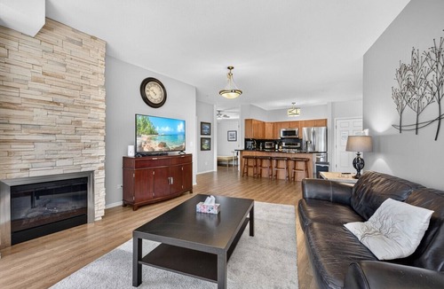 Quail Ridge Apartment | Mountain View 3 Bd | Pool, Hot Tub & Golf 2208