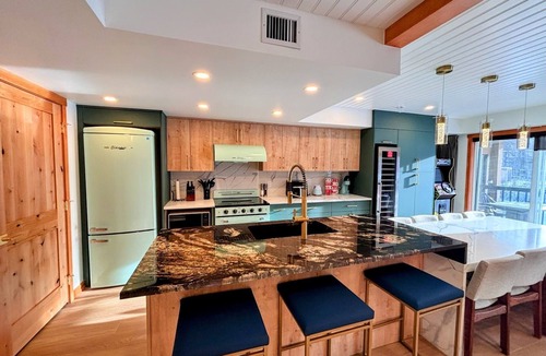 Dead Man's Flats Apartment | Mountain View Oasis w/Hot Tub & EV Charging - Near Banff/Canmore