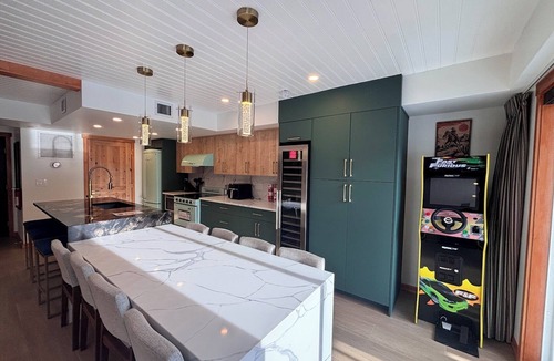 Dead Man's Flats Apartment | Mountain View Oasis w/Hot Tub & EV Charging - Near Banff/Canmore