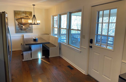 Huddleston House | Mountain View, Quiet Cove, Hot Tub, Fire Pit, Two-Tier Dock, & much more!