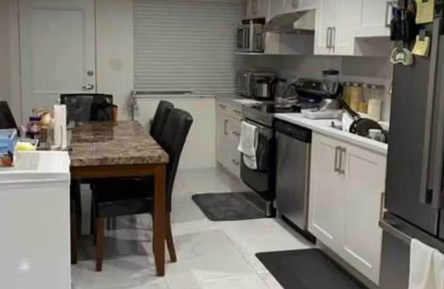 Richmond House | Move-In Ready! Bright and Cozy Room for Rent – Utilities Included 🌟”