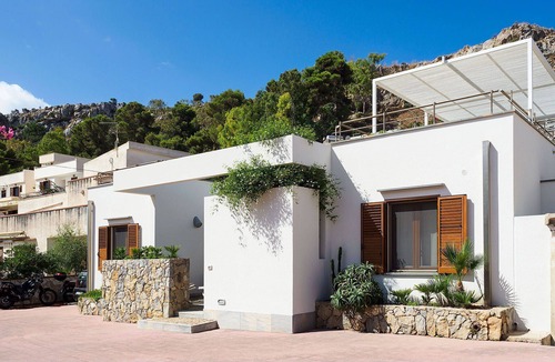 San Vito Lo Capo House | My Rental Homes - Mulberry House just a short walk from San Vito Lo Capo’s center