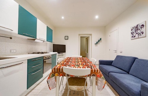 Altavilla Milicia Apartment | Naranji House Blue - Relax
