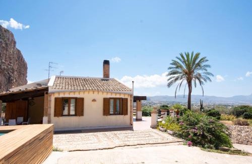 Custonaci Villa | Nature's embrace Villas Holidays
