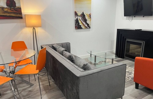 St. James Apartment | New Cozy Luxury Basement Suite- Near the Airport