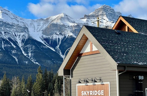 Harvie Heights House | New Townhome with Nice Layout @Skyridge, 5min to Canmore, 1min to BanffGate