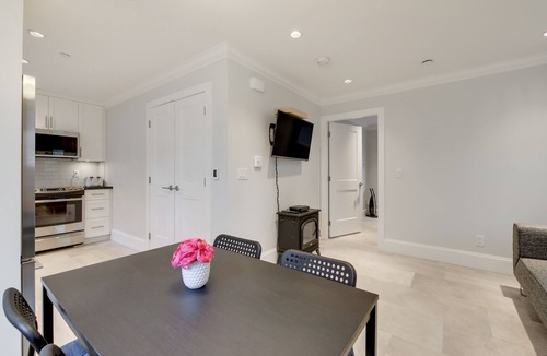 Riley Park House | New Urban Modern Main St House Free Public Street Parking