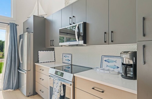 Dunnottar Cabin | New Waterfront Luxury Cabin on Lake Winnipeg