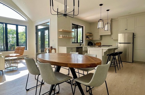 Bayview Cottage | Newly built, modern cottage 5 min to National Park