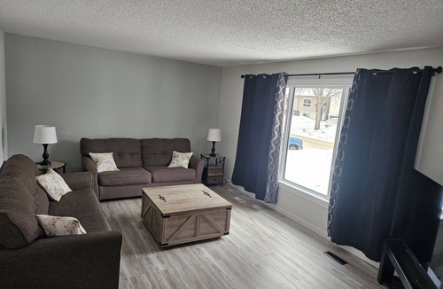 Brandon Condo | Nice spacious property with all the comfort of home