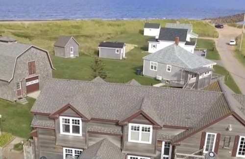 North Rustico House | North Rustico beach house with million dollar ocean views- 2 min walk to beach!