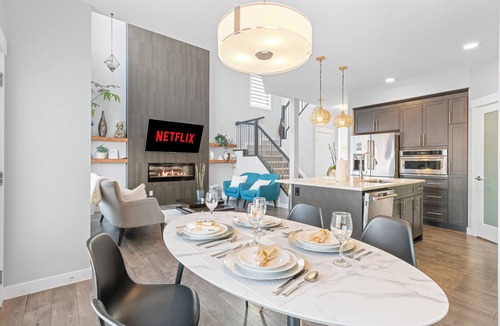 Southeast Edmonton House | Northern Serenity | Modern 3BR in The Hills