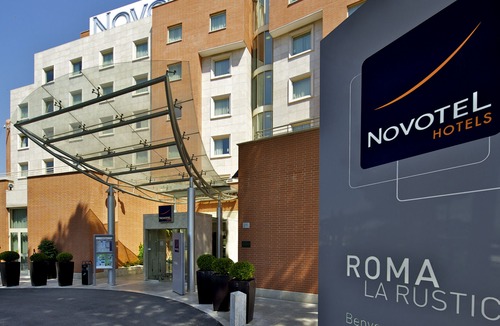 Zona IX Acqua Vergine Hotel | Novotel Roma Est