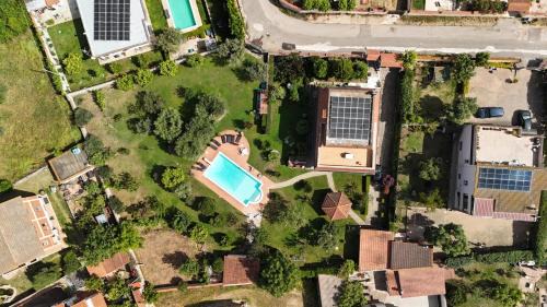 Aprilia House | Oasi di Angelica villa con piscina privata