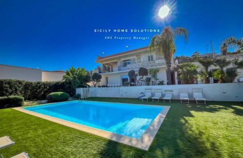 Alcamo Marina Apartment | Oasi Elegante Piscina di Lusso - vista panoramica By Sicily Home Solutions