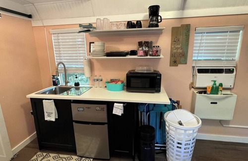 Bermuda Bay House | OBX Getaway Gem: Private Entry & Private Pool