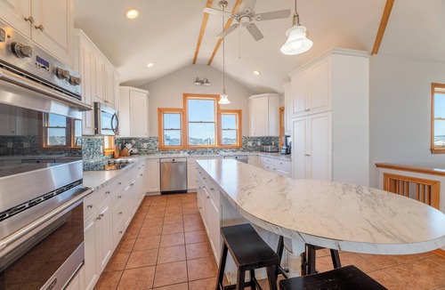 Ocean Sands House | Ocean Dream - Corolla, Ocean Sands, Pool/Hot Tub/Handicap Friendly/Elevator/Pets OK/Weddings!