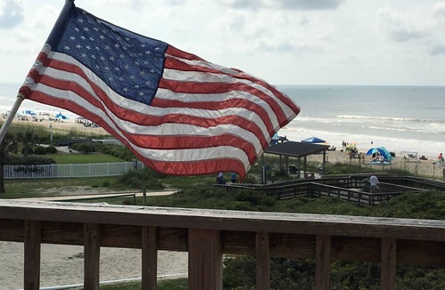 Emerald Isle Condo | Ocean Front Condo Just Steps to the Beach - Maximum Stay - 6 nights.