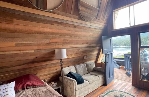 Powell River Cabin | Ocean View Cabins at the Laughing Oyster