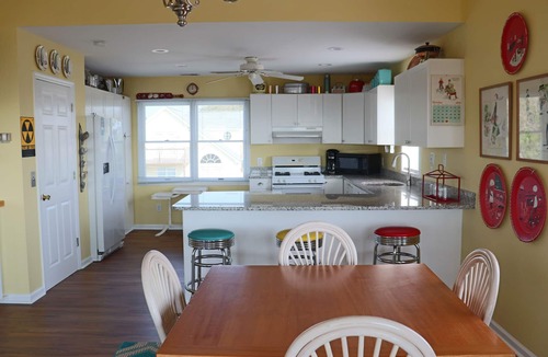 Emerald Isle House | Oceanview Beach Home – 3BR + Loft, Sleeps 10