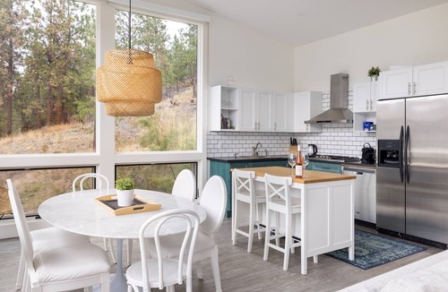 Okanagan Centre House | Okanagan Dream Home - beachs, views and location all in one place.