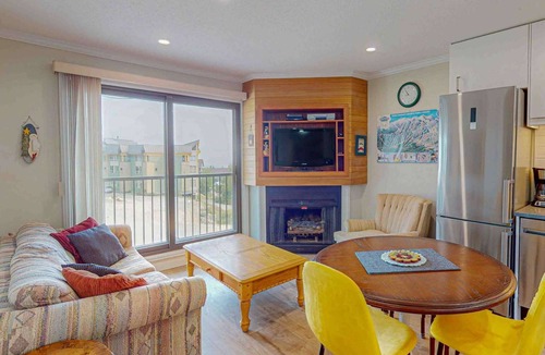 Big White Ski Resort Condo | Okanagan - Snow Ghost Inn 326