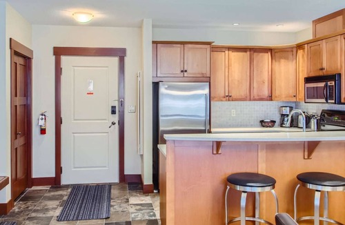 Big White Ski Resort Condo | Okanagan - Stonegate Resort Unit A205