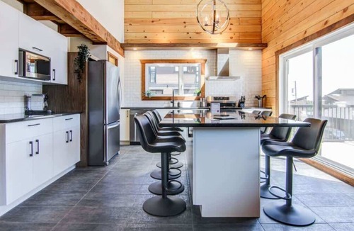Saint-David-de-Falardeau Ski Chalet | Olympe-215 | Tavata Chalets | Valinouët