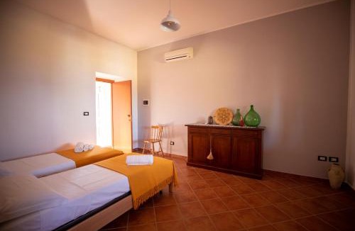Tindari House | Omero