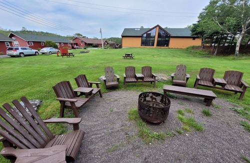 Liscomb Ski Chalet | One Bedroom Chalet with Double and Single Bed
