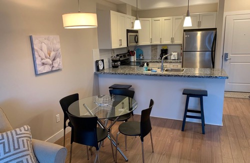 Westbank Apartment | ONE BEDROOM CONDO WITH GORGEOUS LAKE VIEWS AND WORLD CLASS AMENITIES