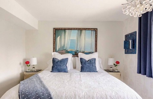Langley House | Outstanding Executive One Bed Suite