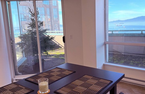 Downtown Vancouver Condo | Pacific SkyHouse: 3BR Views