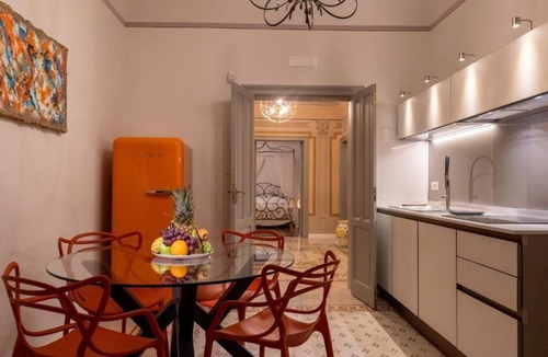Trapani City Centre Apartment | Palazzo Guajana - APARTAMENTO “C”