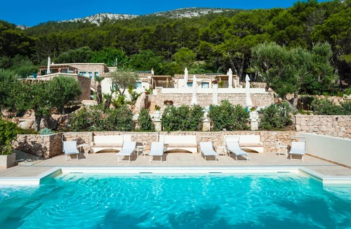 Levanzo House | PAPUZZEDDA-Deluxe Room @ Dolcevita Egadi Resort ADULTS ONLY