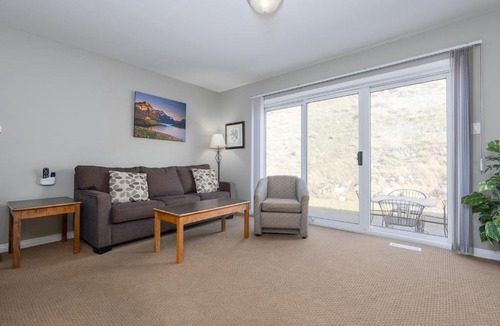 Lethbridge Apartment | Paradise Canyon Golf Resort - Luxury Condo M403