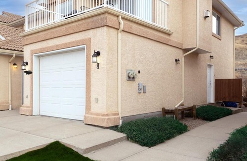 Lethbridge Apartment | Paradise Canyon Golf Resort - Luxury Condo M401